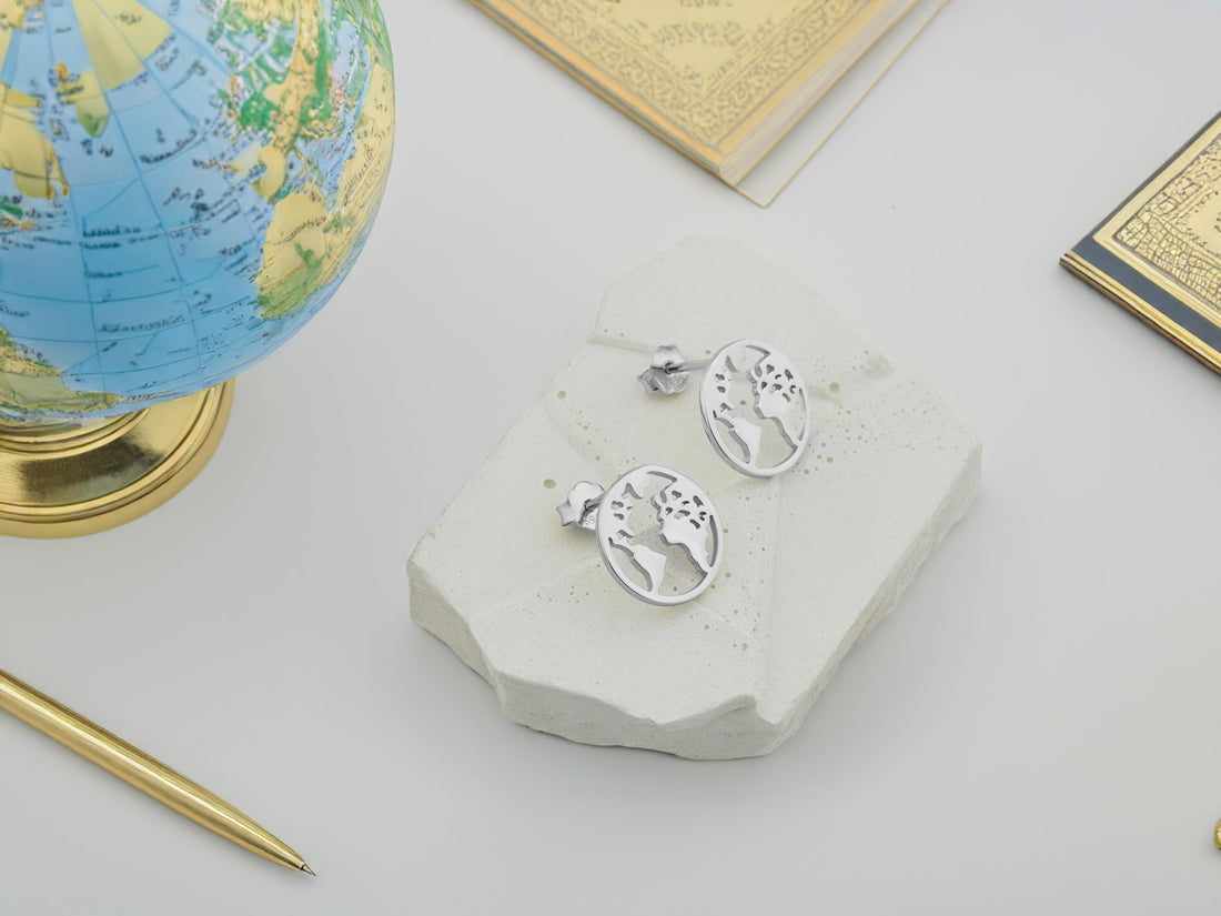 CloseUp Ansicht von Welt Ohrstecker in 925 Silber von Sofia Milani - E0534