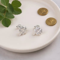 Blume Ohrstecker in 925 Silber