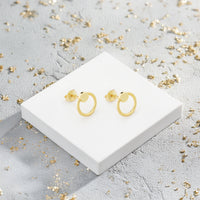 CloseUp von Geriffelter Kreis Ohrstecker in 925 Silber von Sofia Milani - E1607