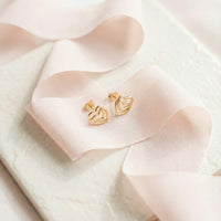 CloseUp Ansicht von Doppeltes Herz Ohrstecker in 925 Silber von Sofia Milani - E2103