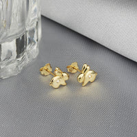 CloseUp Ansicht von Hasen Ohrstecker in 925 Silber von Sofia Milani - E2135