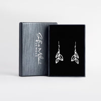 Boxansicht von Blatt Ohrhänger in 925 Silber von Sofia Milani - E2160
