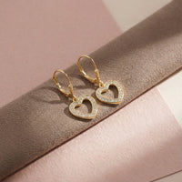 CloseUp Ansicht von Herz Ohrhänger in 925 Silber von Sofia Milani - E2247