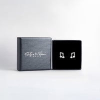 Boxansicht von Achtel Musik Note Ohrstecker in 925 Silber von Sofia Milani - E2415