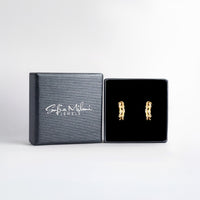 Boxansicht von Geflochtenes Steck Creolen in 925 Silber von Sofia Milani - E2745