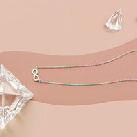 CloseUp Ansicht von Unendlich Infinity Halskette in 925 Silber von Sofia Milani - N0060