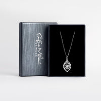 Boxansicht von Blumen Ornamenten Halskette in 925 Silber von Sofia Milani - N0776