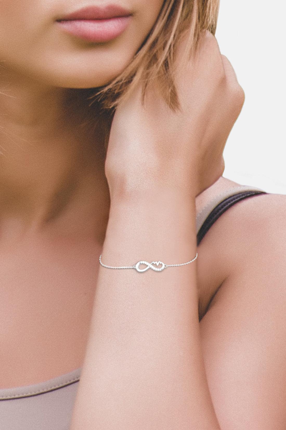 Modelansicht von Unendlich Infinity Armband in 925 Silber von Sofia Milani - B0332
