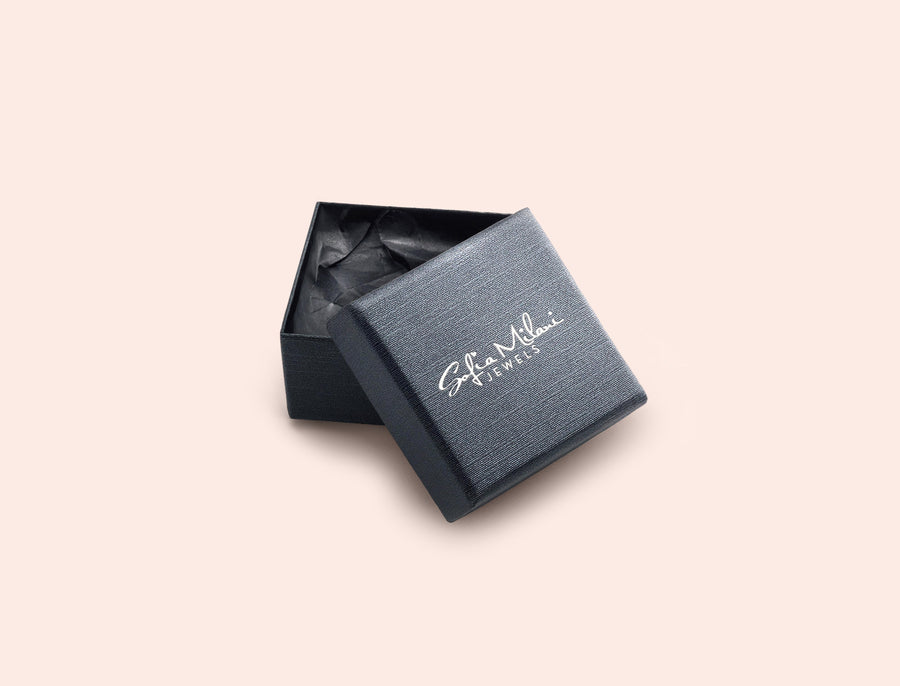 Lifestyle Boxansicht von Herz Ohrstecker in 925 Silber von Sofia Milani - E0816