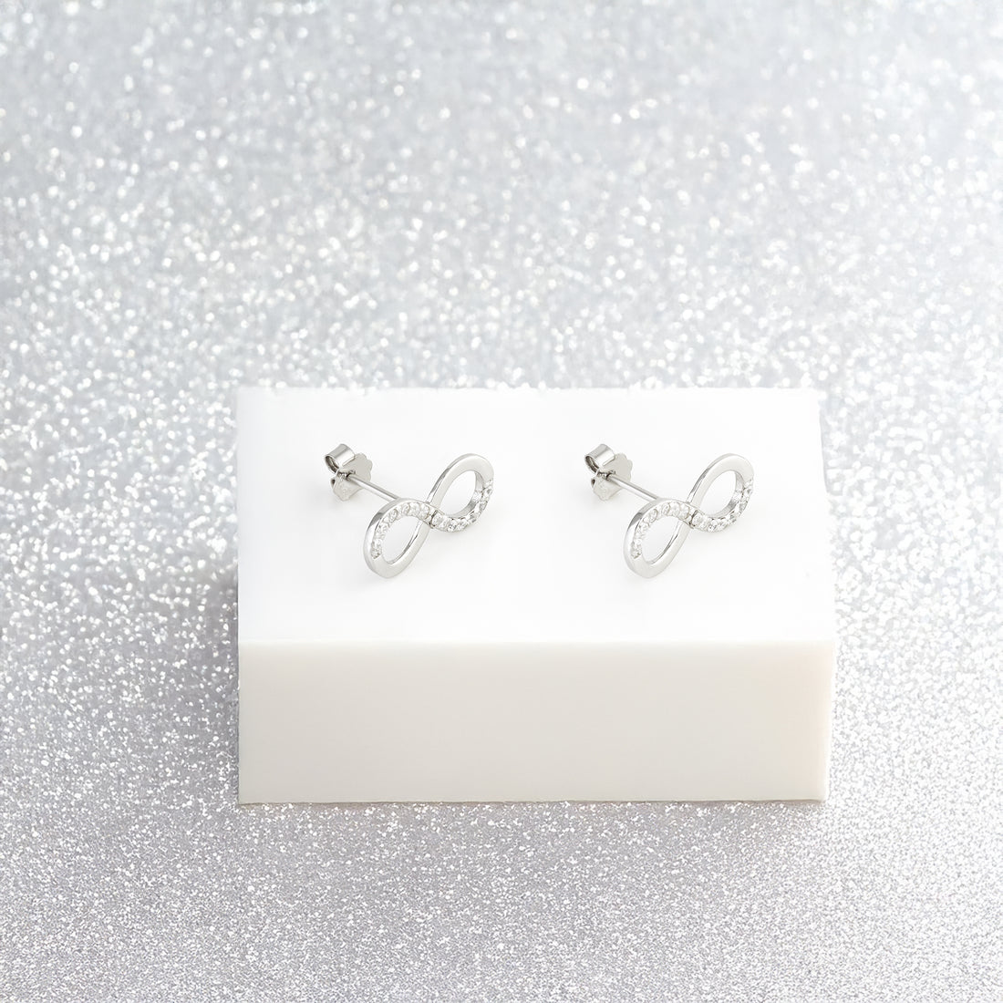 Unendlich Ohrstecker in 925 Silber