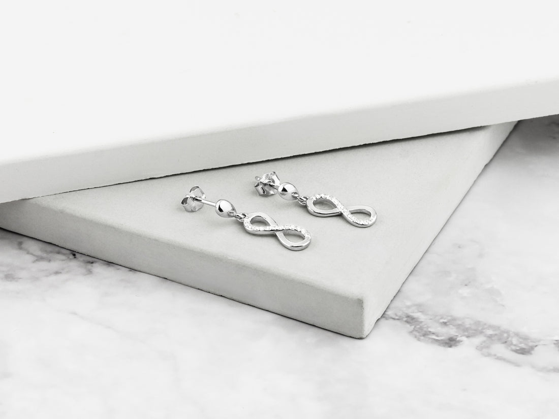 Unendlich Ohrhänger in 925 Silber