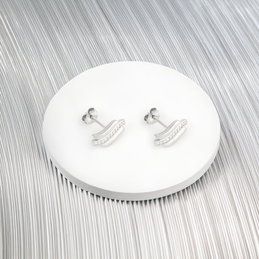 Gebogen Ohrstecker in 925 Silber