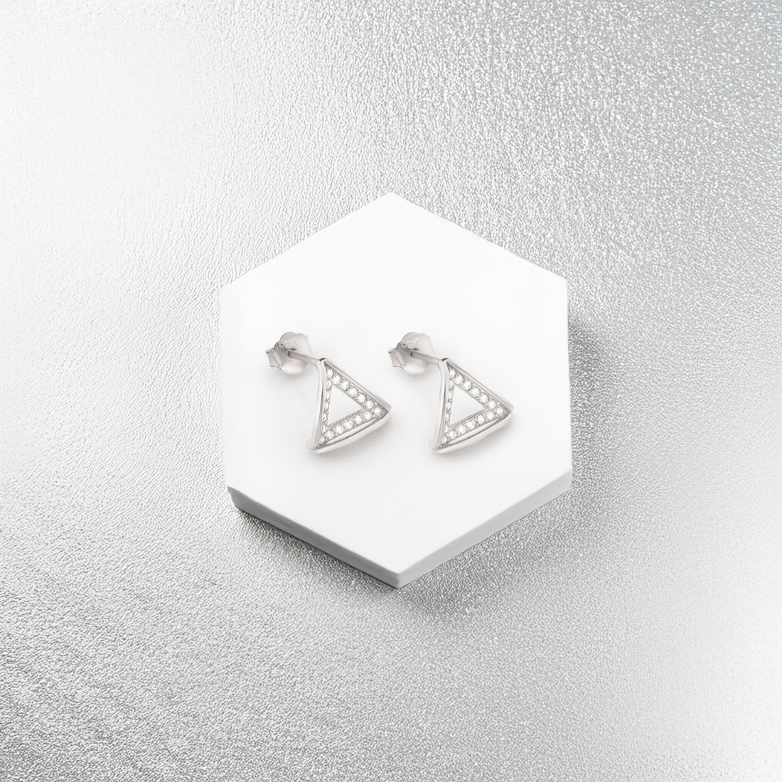 Dreieck Ohrstecker in 925 Silber