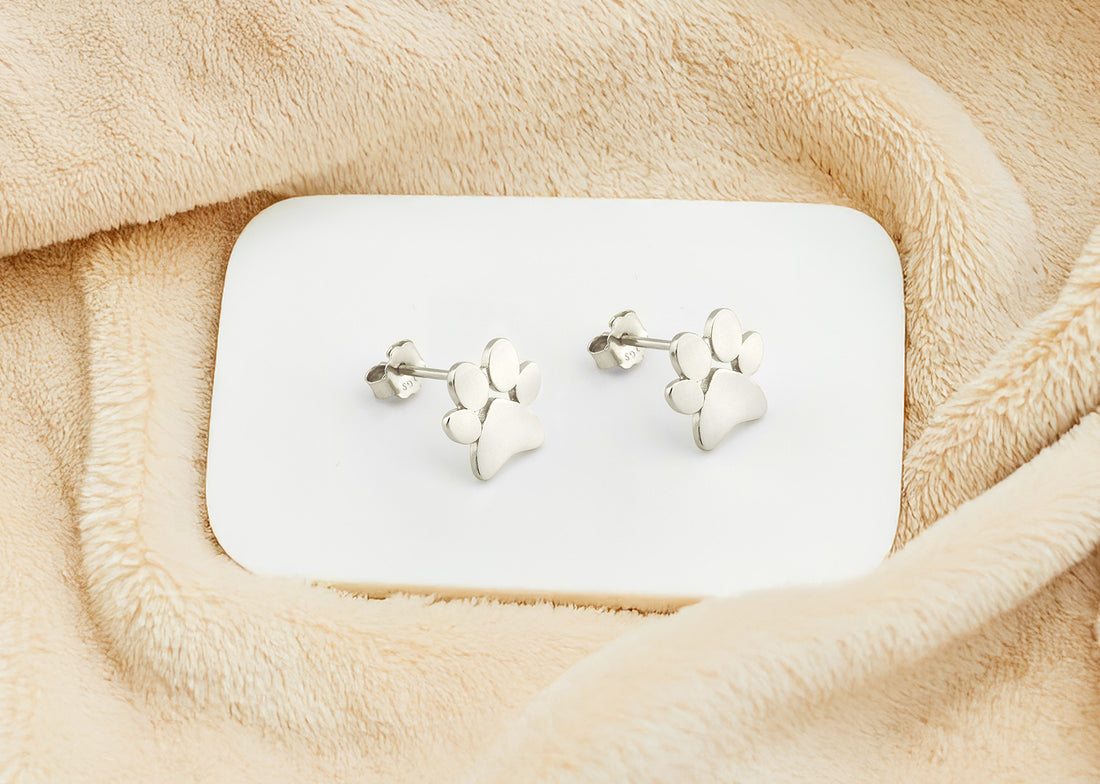 Pfote Ohrstecker in 925 Silber