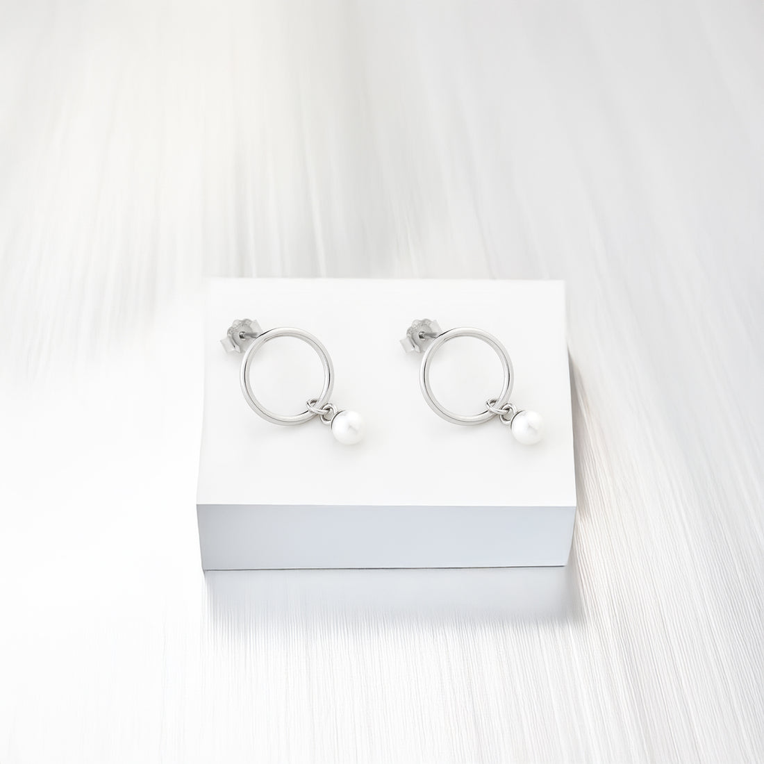 Perle Ohrstecker in 925 Silber