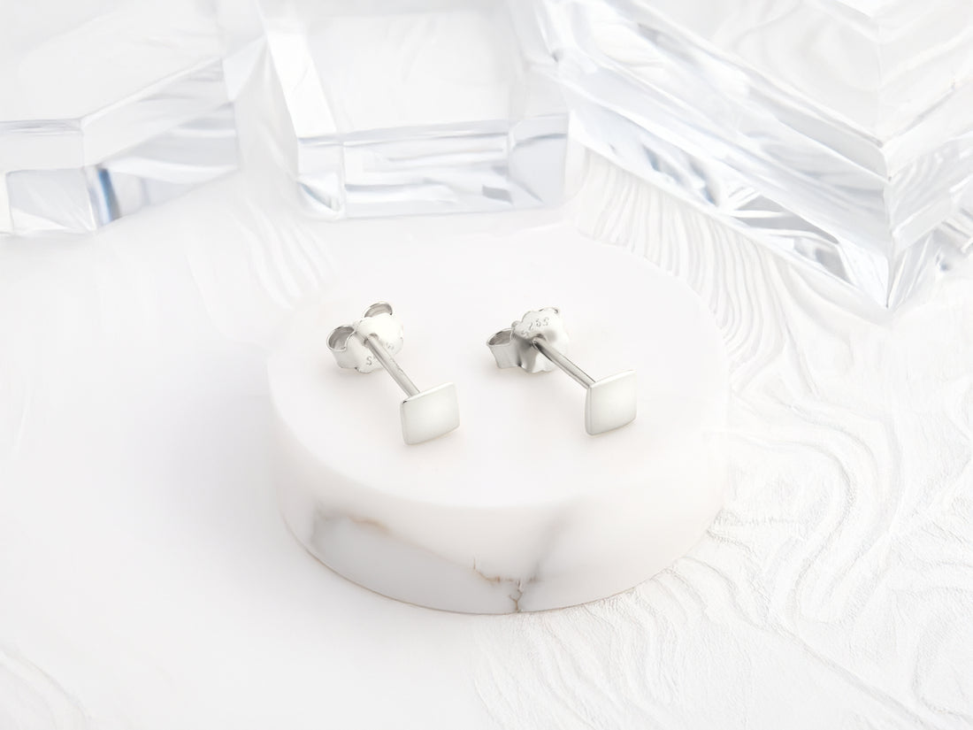 Quadrat Ohrstecker in 925 Silber