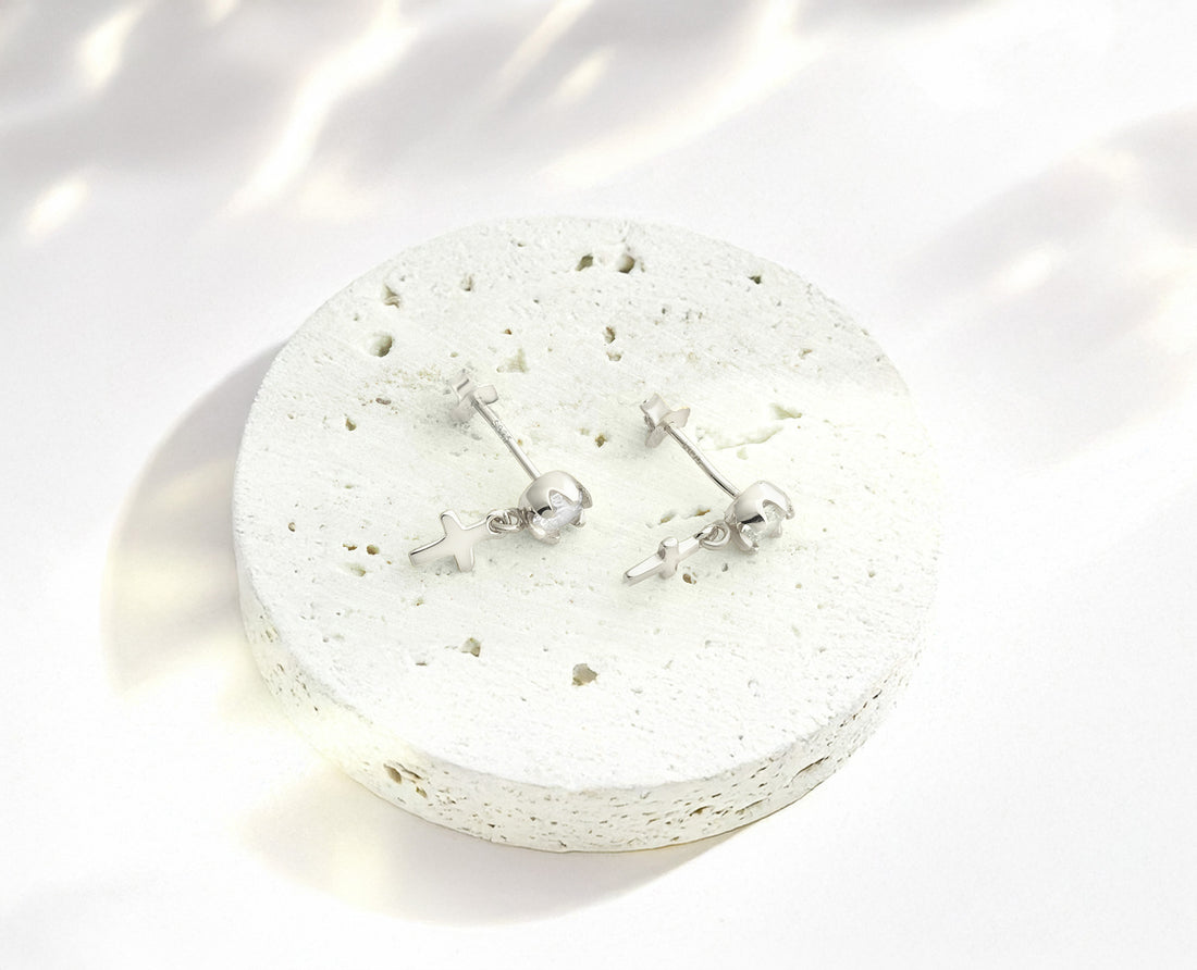 Zirconia Kreuz Ohrstecker in 925 Silber