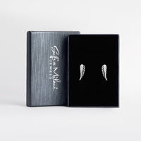 Boxansicht von Flügel Engel Ohrstecker in 925 Silber von Sofia Milani - E1853