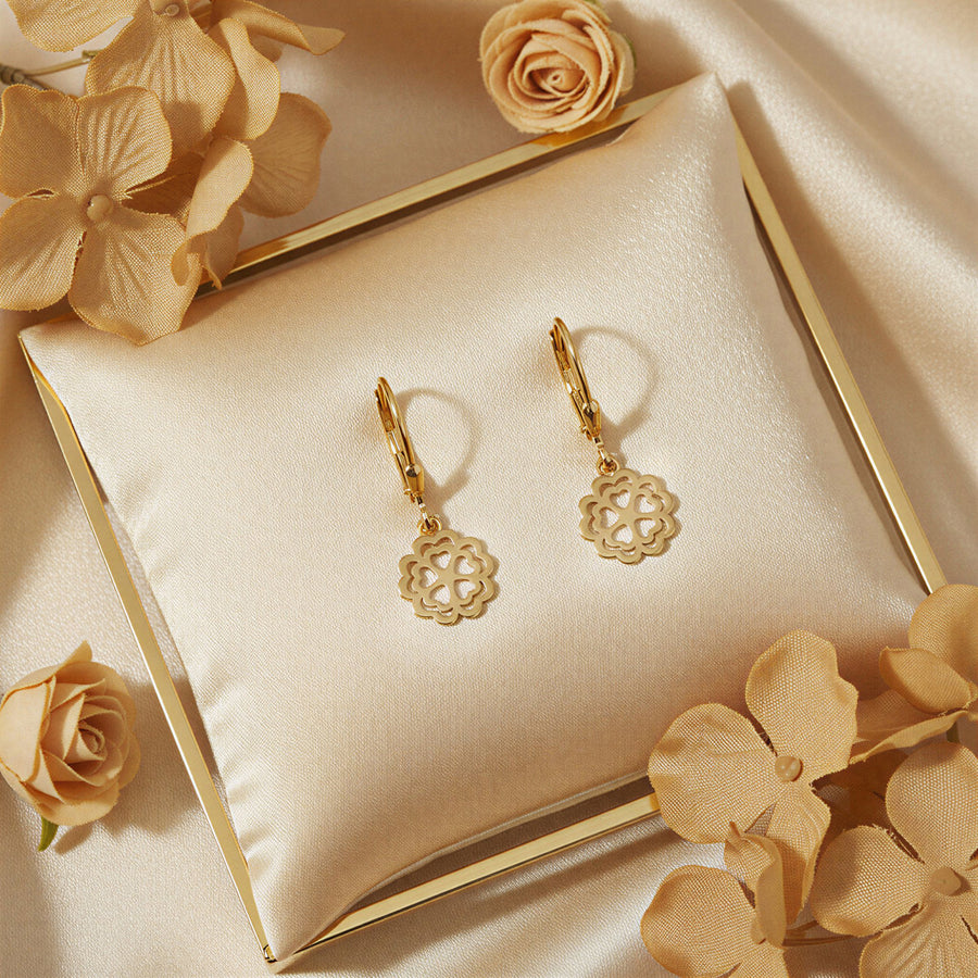 CloseUp Ansicht von Herz Blumen Ohrhänger in 925 Silber von Sofia Milani - E1866