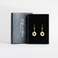 Boxansicht von Herz Blumen Ohrhänger in 925 Silber von Sofia Milani - E2255