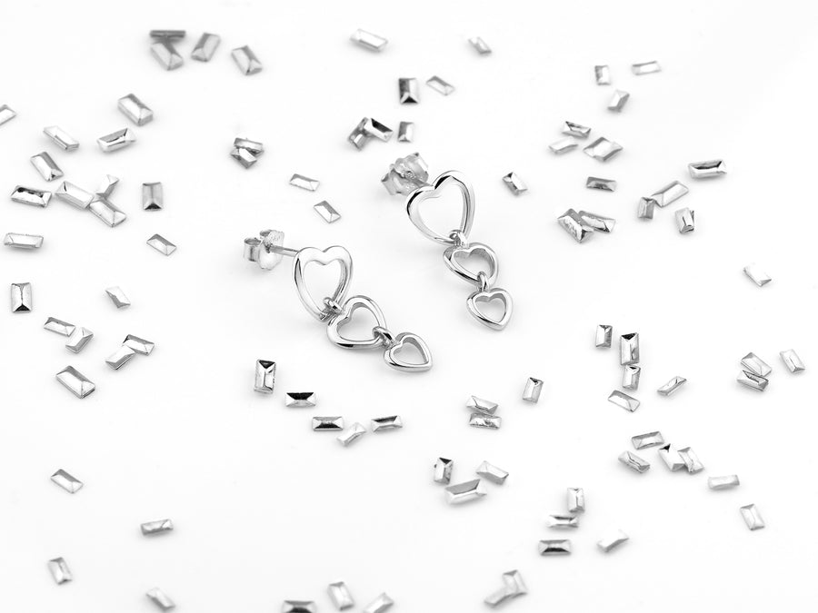 CloseUp Ansicht von Herz Ohrhänger in 925 Silber von Sofia Milani - E2268