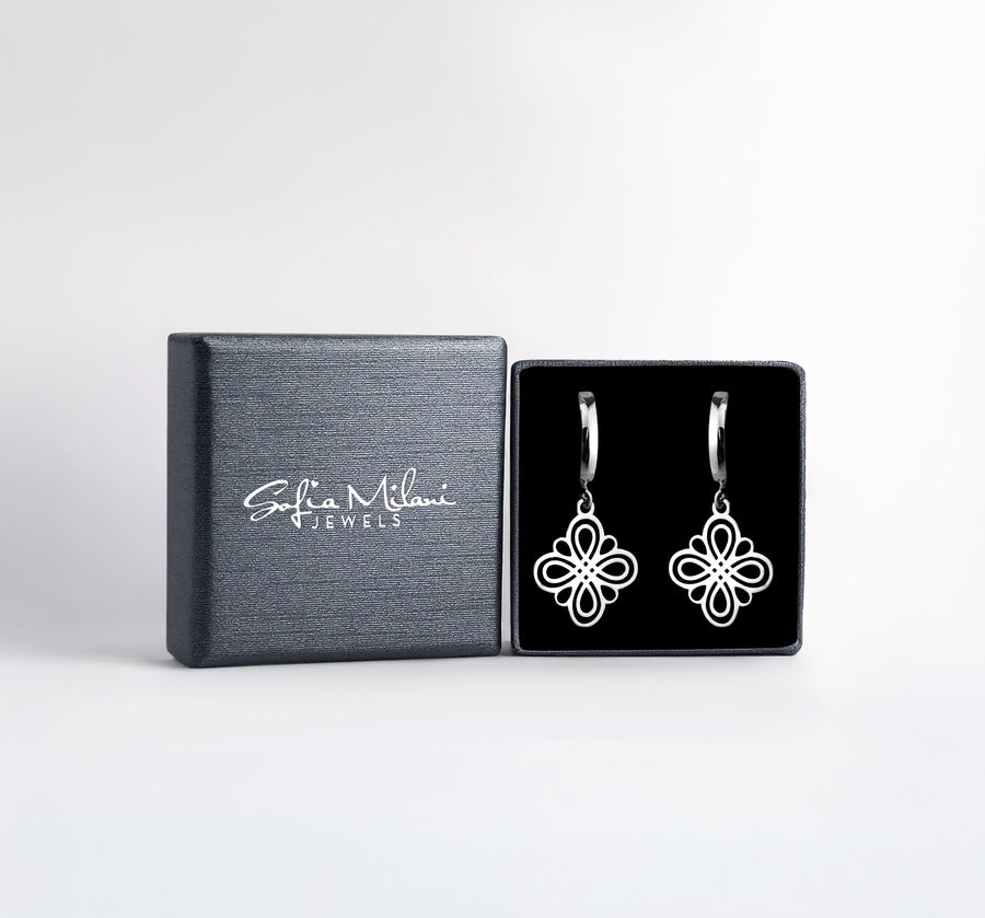 Boxansicht von Blumen Creolen in 925 Silber von Sofia Milani - E2475