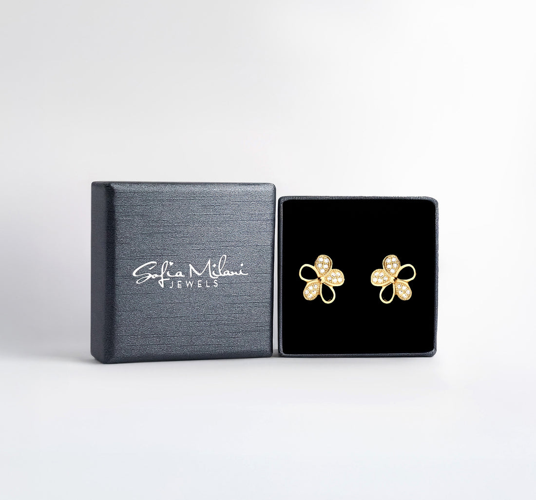Boxansicht von Blumen Ohrstecker in 925 Silber von Sofia Milani - E2592
