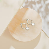 CloseUp Ansicht von Kreis Zirkonia Ohrstecker in 925 Silber von Sofia Milani - E2619
