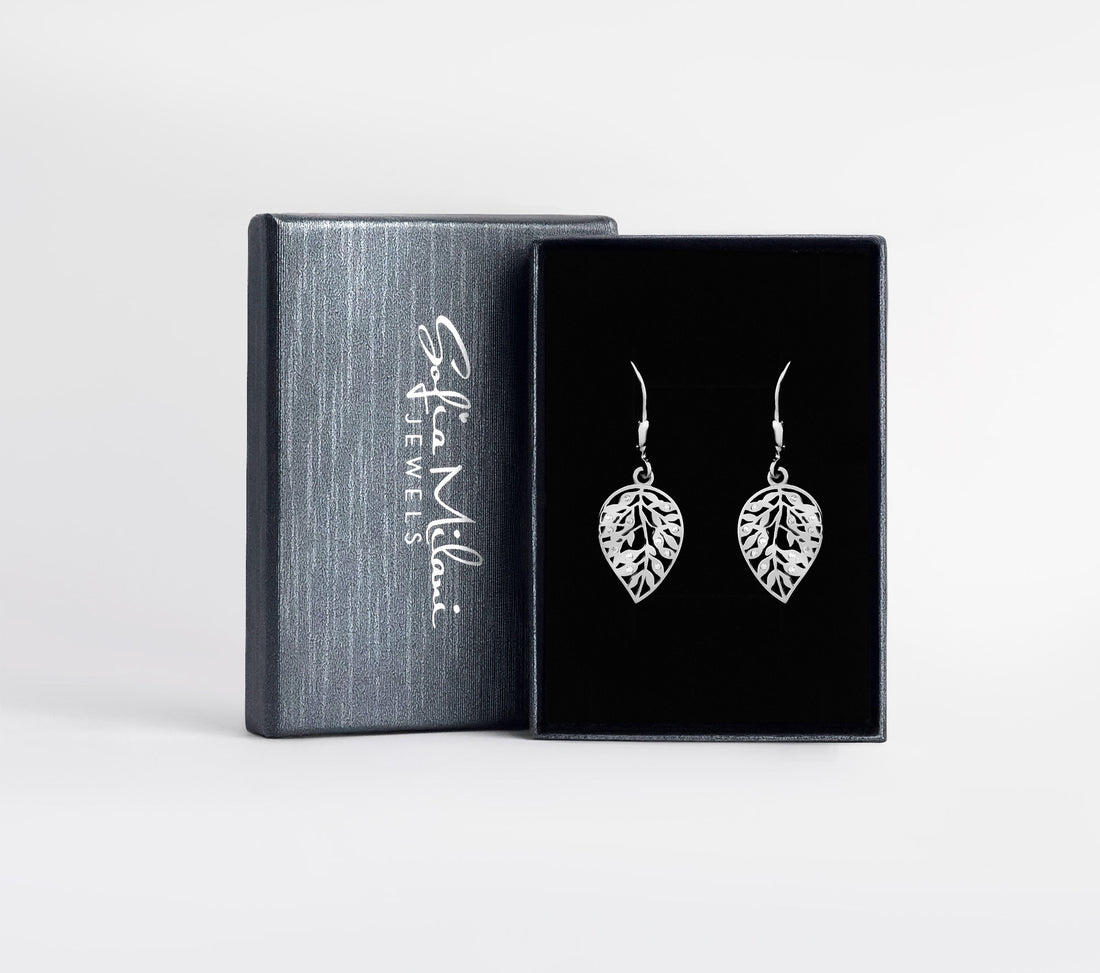 Boxansicht von Blatt Ohrhänger in 925 Silber von Sofia Milani - E2920