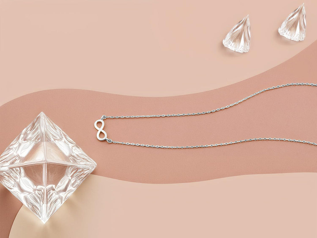 CloseUp Ansicht von Unendlich Infinity Halskette in 925 Silber von Sofia Milani - N0060