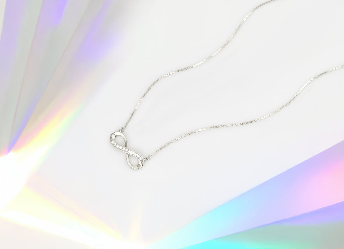 Unendlich Halskette in 925 Silber