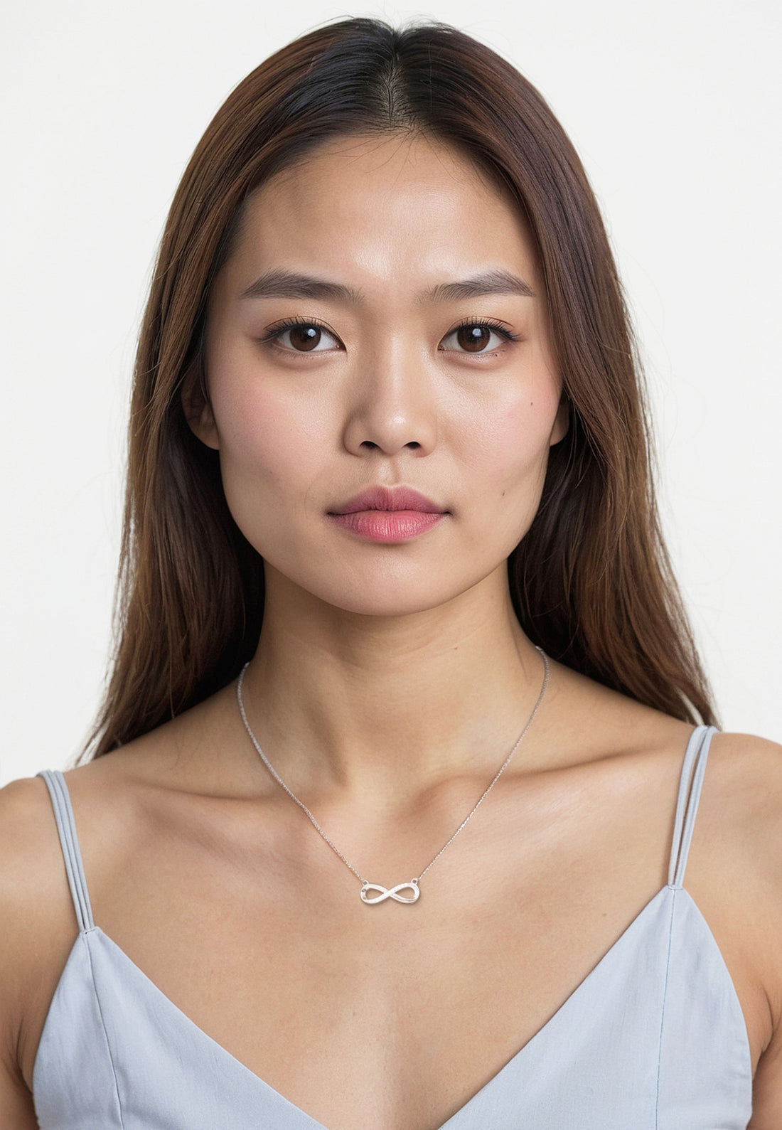 Modelansicht von Unendlich Infinity Halskette in 925 Silber von Sofia Milani - N0273