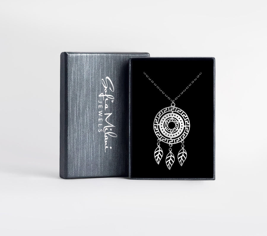 Boxansicht von Ornamenten Traumfänger Halskette in 925 Silber von Sofia Milani - N0802